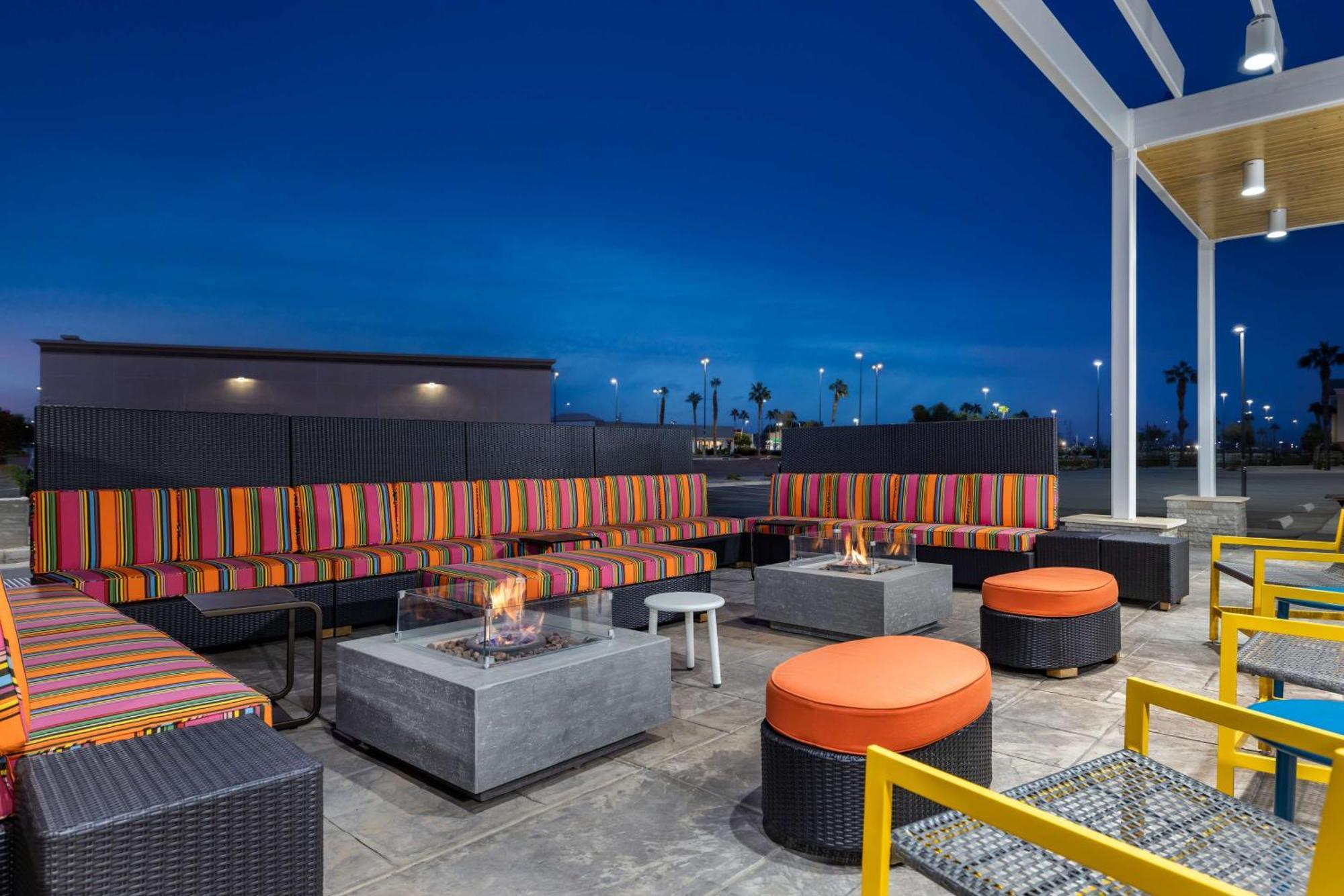 Home2 Suites By Hilton El Centro Esterno foto